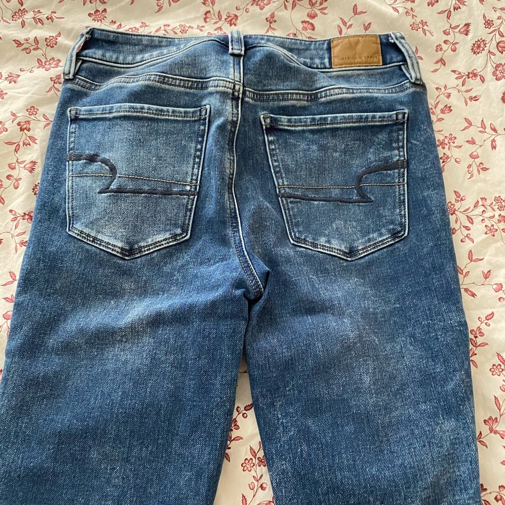 Distressed High Rise Jeggings - Picture 8 of 8